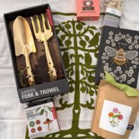 Gardener's Bag - Mom - large contents-26-1