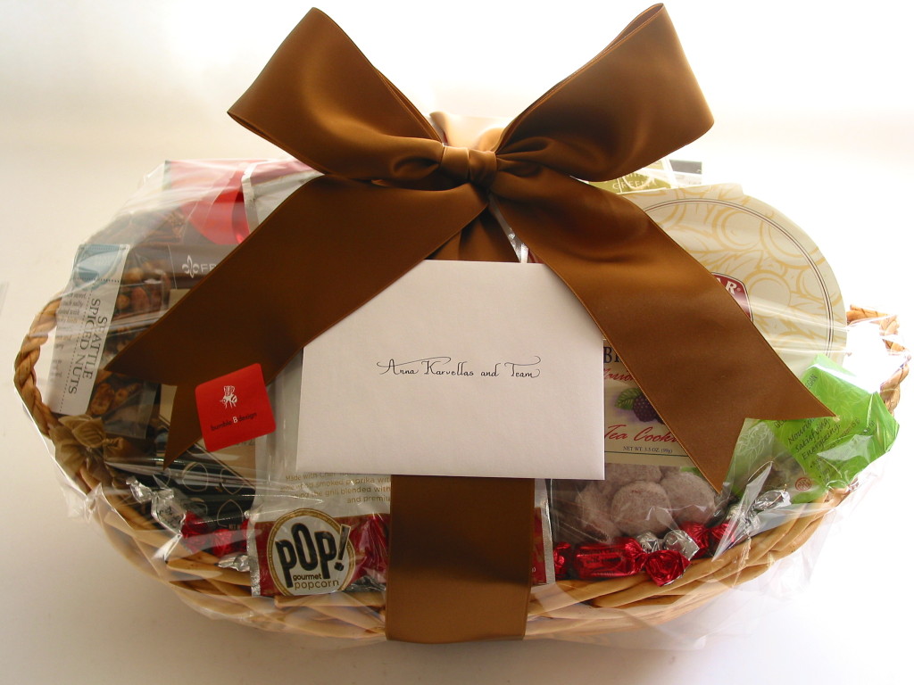 bumbleBdesign-Seattle Basket-XL-$200-with hand-calligraphed card