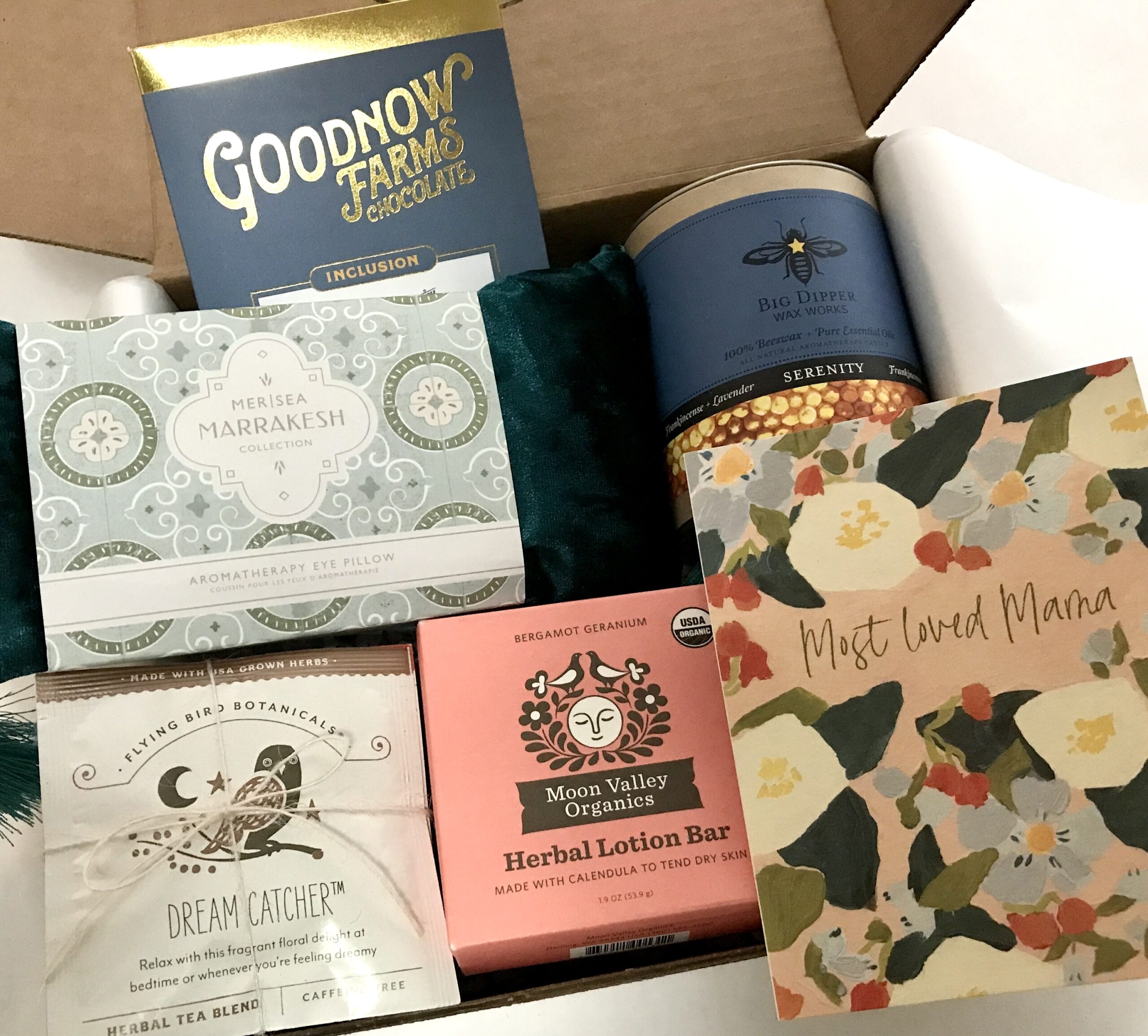 https://www.bumblebdesign.com/wp-content/uploads/2016/04/Mothers-Day-Serenity-Box-Goodnow-scaled.jpg