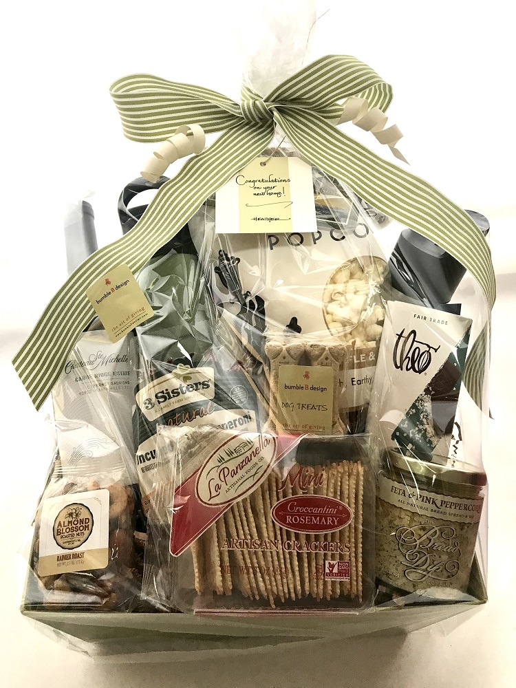 Housewarming Deluxe Favorites Gift Basket